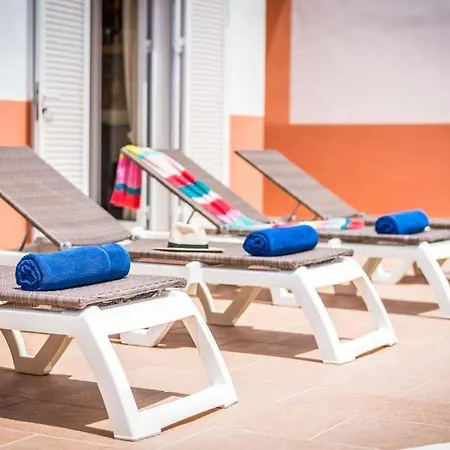 Playa De Fanabe Sleeps 6 With Pool Air Con And Wifi Costa Adeje (Tenerife)