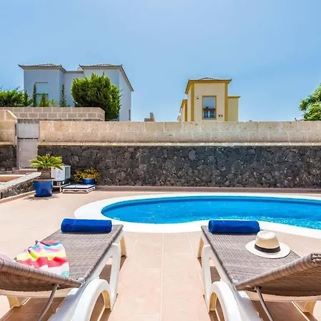 Playa De Fanabe Sleeps 6 With Pool Air Con And Wifi *