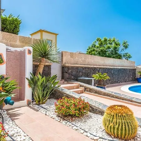 Playa De Fanabe Sleeps 6 With Pool Air Con And Wifi * Costa Adeje (Tenerife)