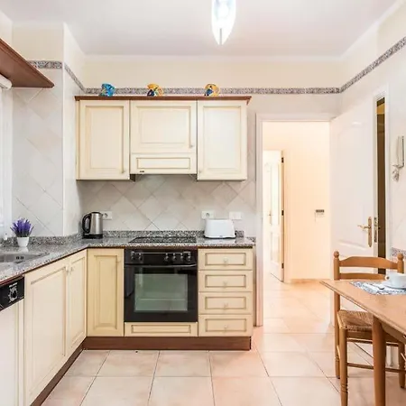 Playa De Fanabe Sleeps 6 With Pool Air Con And Wifi Villa Costa Adeje (Tenerife)
