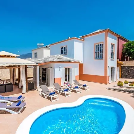 Playa De Fanabe Sleeps 6 With Pool Air Con And Wifi Villa